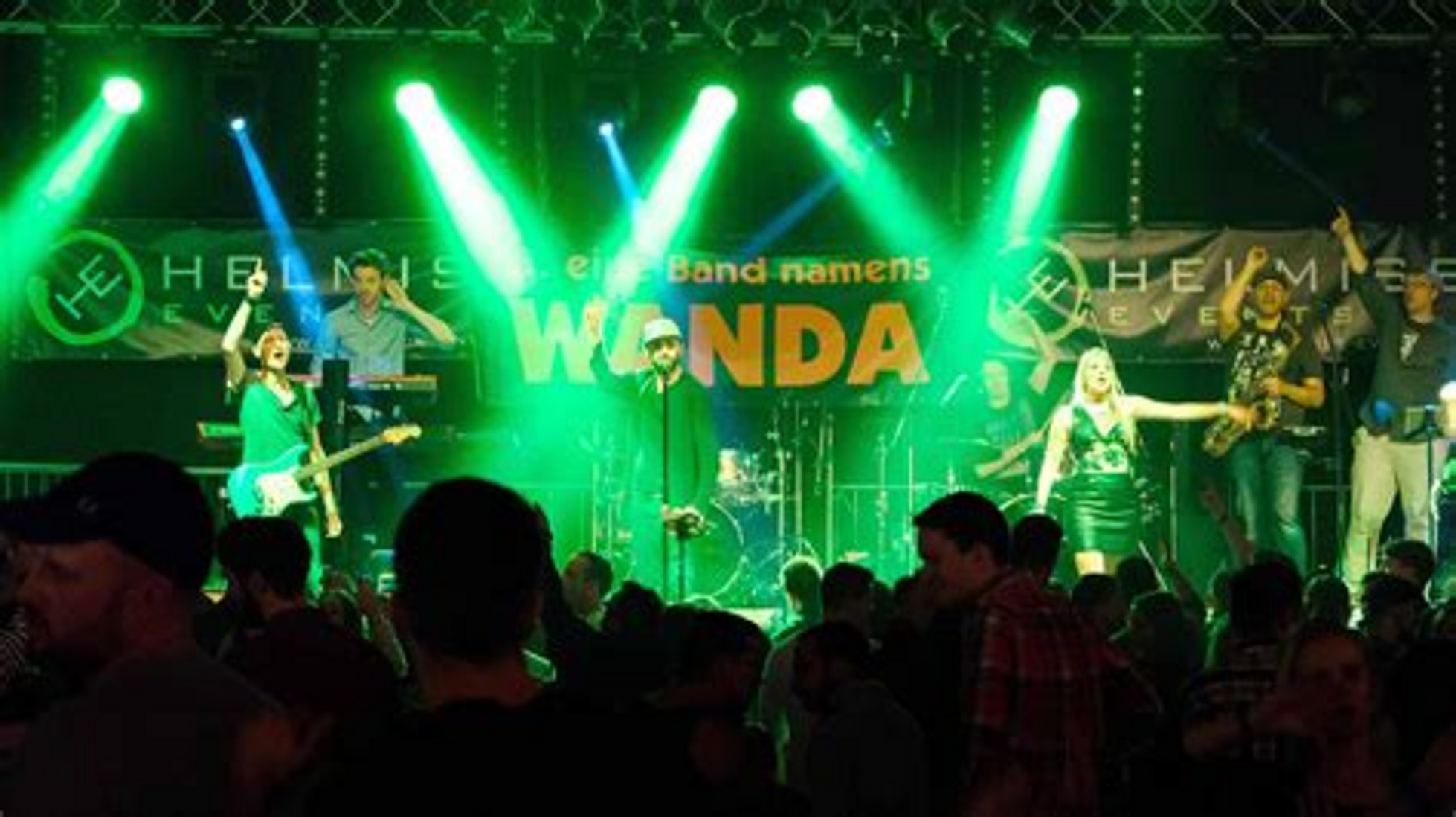 Bühnenfoto: Eine Band namens Wanda